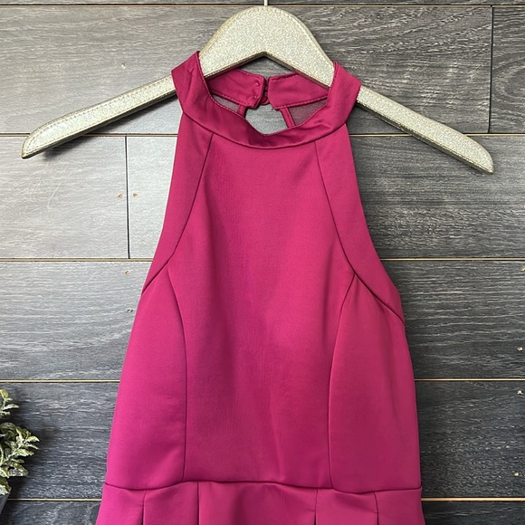 Macy’s Berry Color High Neck Cocktail Fit & Flare Sz 7 - Picture 2 of 12